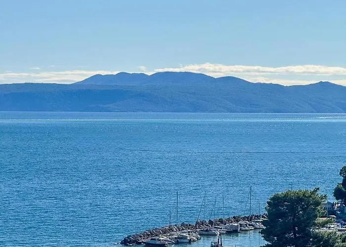 With Pool And Garage 100m From The Sea In Calista * Ičići