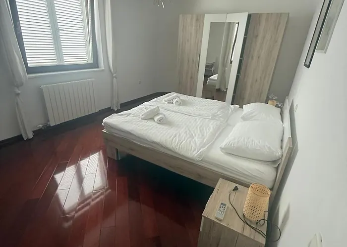 Daire With Pool And Garage 100m From The Sea In Calista Ičići