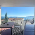 With Pool And Garage 100m From The Sea In Calista