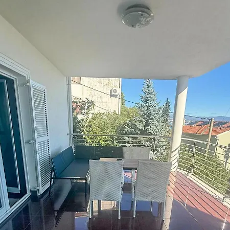 With Pool And Garage 100m From The Sea In Calista * Ičići