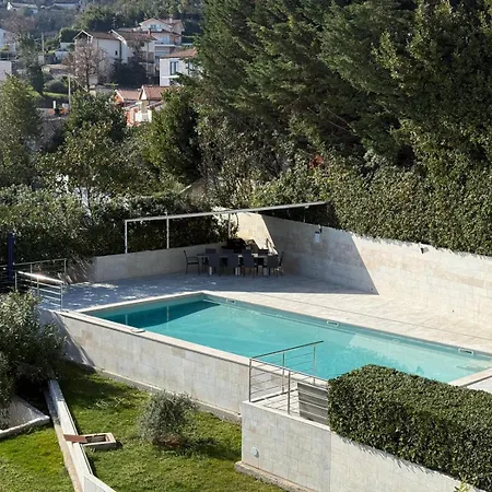 With Pool And Garage 100m From The Sea In Calista Apartmán *